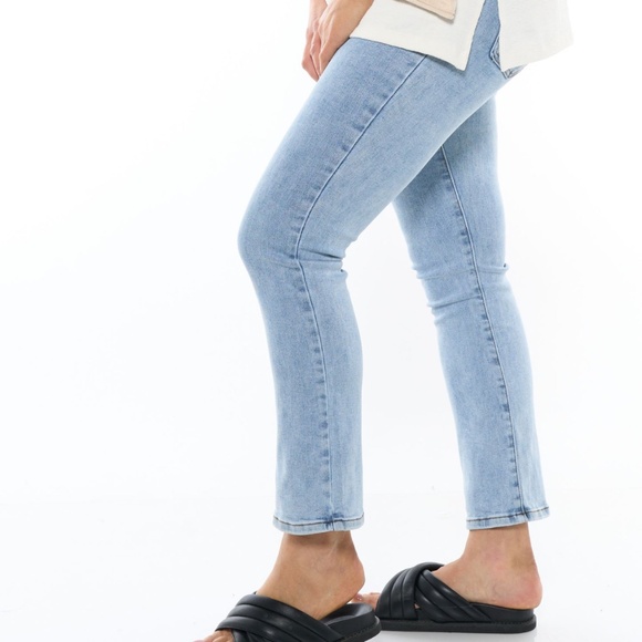 In Step Slim Straight Jean (Maternity) - Picture 2 of 4
